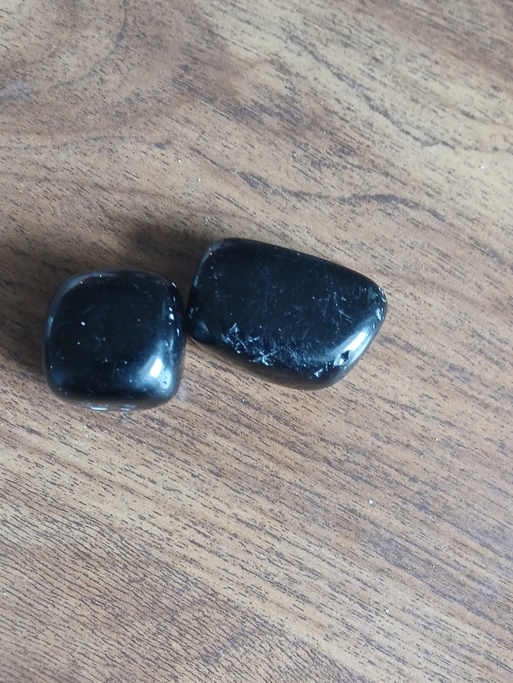 Polished Black Tumbled Stone
